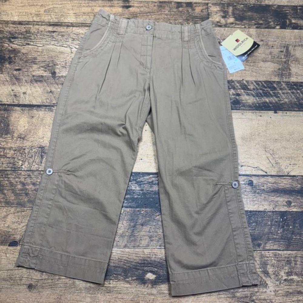 Woolrich Capri Pants Pleated‎ Button Accent Cropped Khaki Size 8 NWT